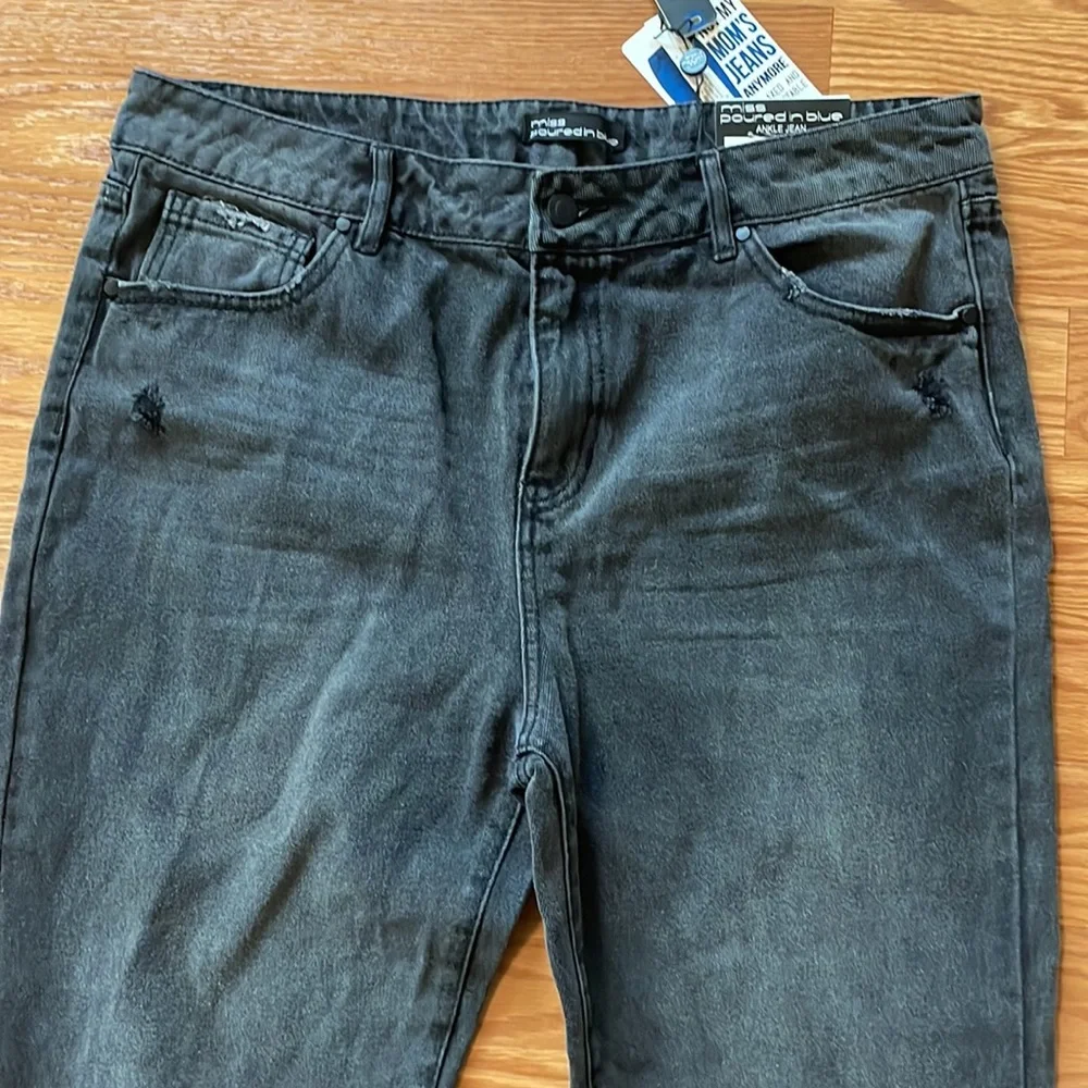 NWT Miss Poured in Blue Black Distressed w/ Holes High Waist Ankle Jeans Size 14
